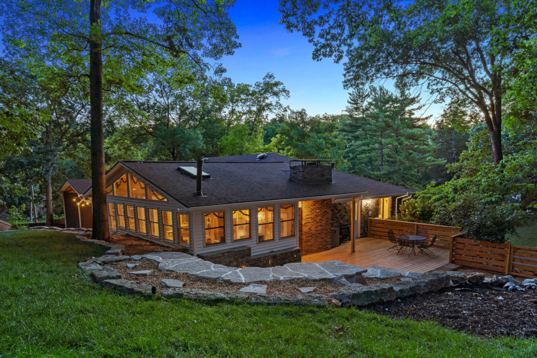 423734 704 Longfellow Ln